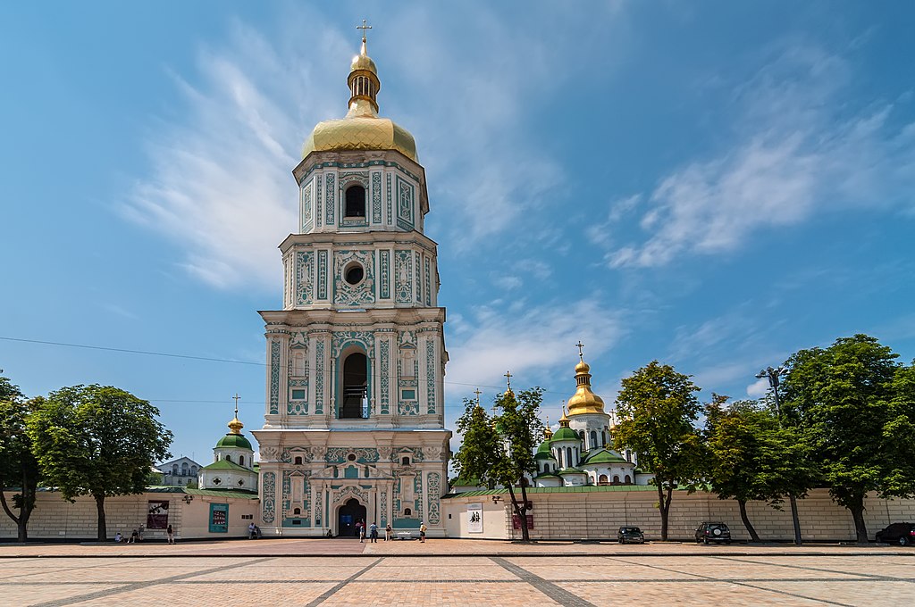 Glockenturm der Sophienkathedrale in Kiew (UNESCO-Weltkulturerbe in der Ukraine). Дзвіниця собору Святої Софії в Києві, Україна