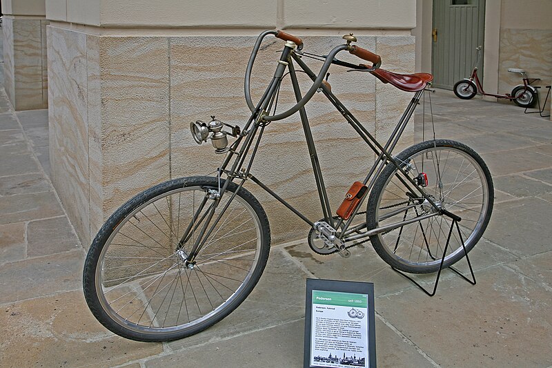 File:.00 3321 Petersen-Fahrrad.jpg