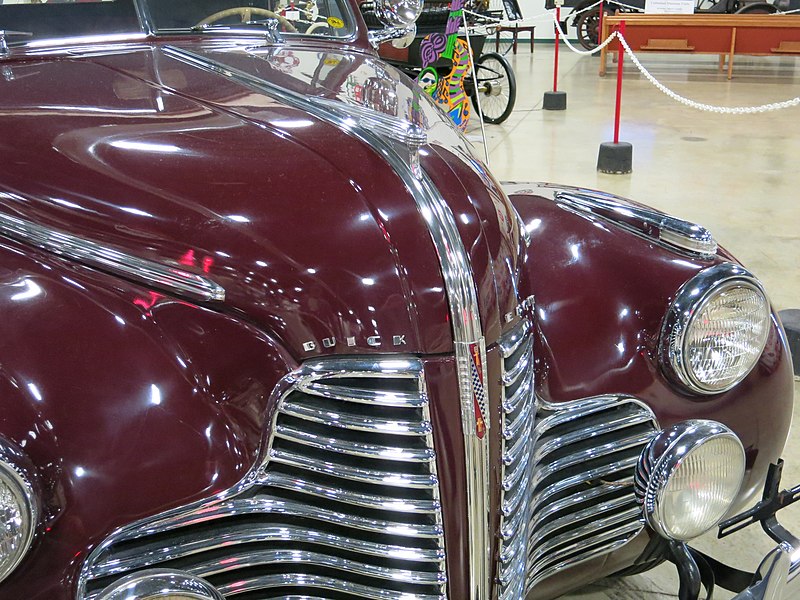 File:1940 Buick Super - 15192589324.jpg