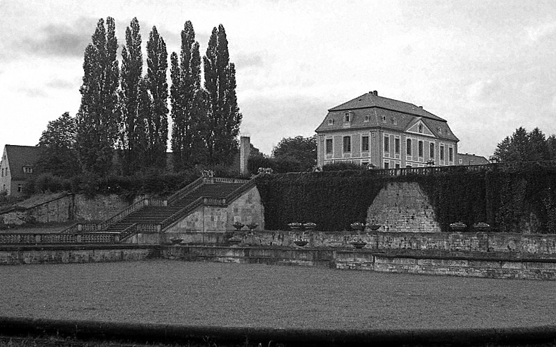 File:19700917080NR Großsedlitz Barockgarten Friedrichsschlößchen.jpg