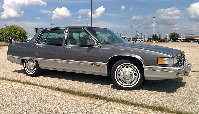 File:1992 Cadillac Fleetwood (cropped).jpg