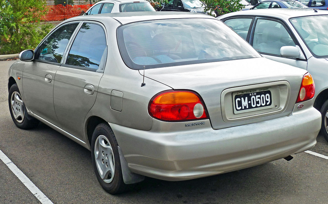 File:1998-2000 Kia sedan (2011-03-02).jpg - Wikimedia Commons