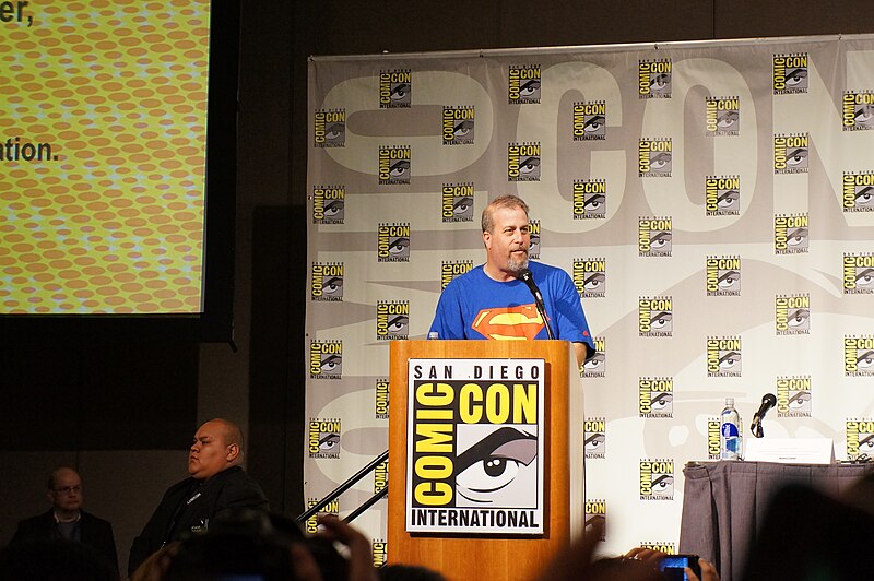 File:2013 San Diego Comic Con (9404687561).jpg