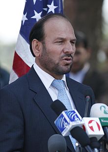 Abdul Basir Salangi hablando en octubre de 2011-cropped.jpg