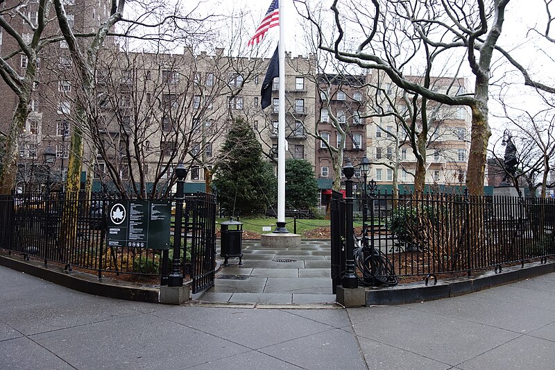 File:Abingdon Square Park td (2019-01-08) 25.jpg