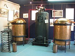 Alambics pour la distillation (musée de la lavande à Coustellet)