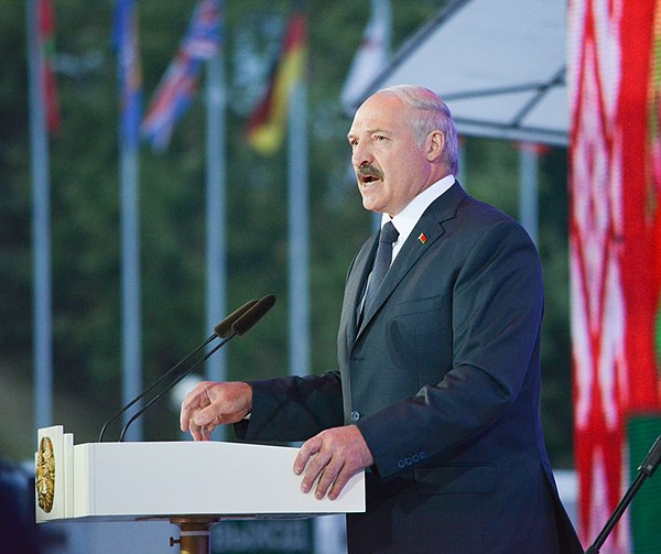 Alexander Lukashenko, opening of Slavianski Bazar 2014.jpg