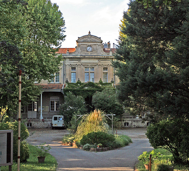 File:Ancienne École Normale d'Avignon by JM Rosier.JPG