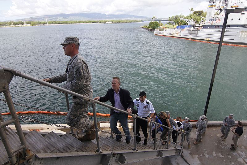 File:Army mariners highlight capabilities, impact in Pacific for Under Secretary 141115-A-ET326-028.jpg