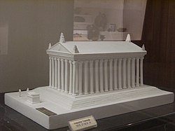 Augustus Tapınağı Minyatürü.jpg