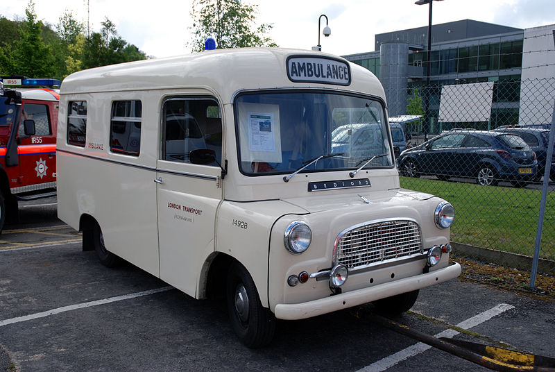 File:Bedford ambulance (4574383161).jpg