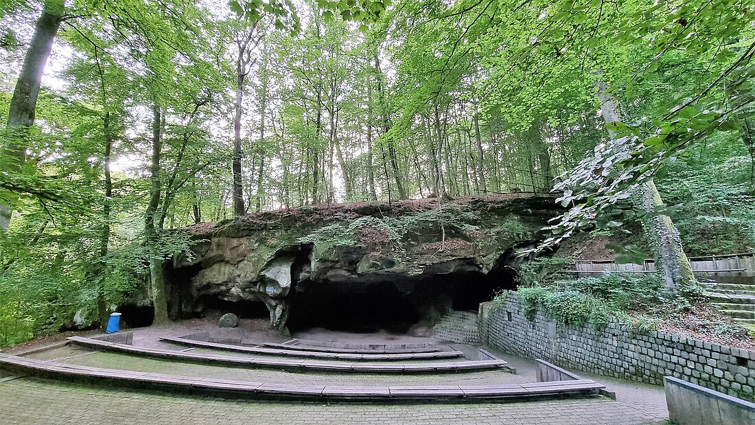 Amphitheater Breechkaul