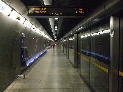 Bermondsey station eastbound look west