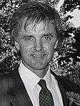 Bob Kerrey (9504743404).jpg