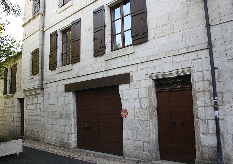 File:Brantome maisonDames.jpg