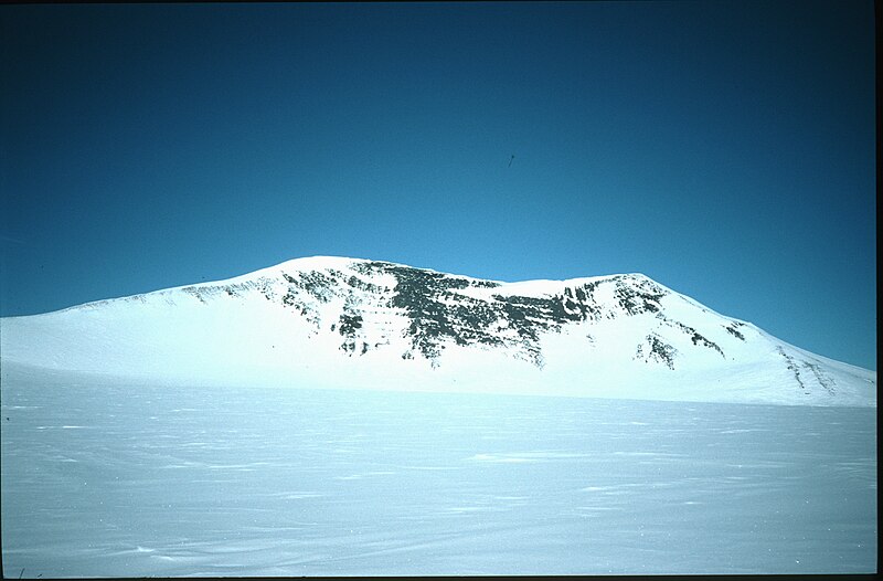 File:Carlson Peak, Antarctica.jpg
