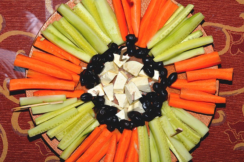 File:Carrots and cucumber plate.jpg