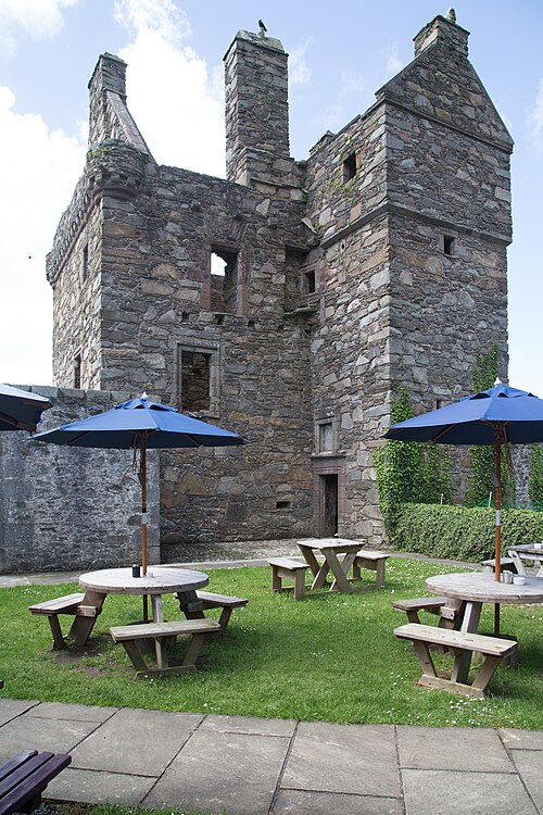 Carsluith Castle - view of NW (entrance) elevation.jpg