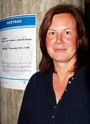 Claudia Wilholt-Keßling, Dezernentin Niedersächsisches Landesinstitut für schulische Qualitätsentwicklung, Vortrag Wikipedia Wissen lokal schöfen - global sharen in der GWLB.jpg