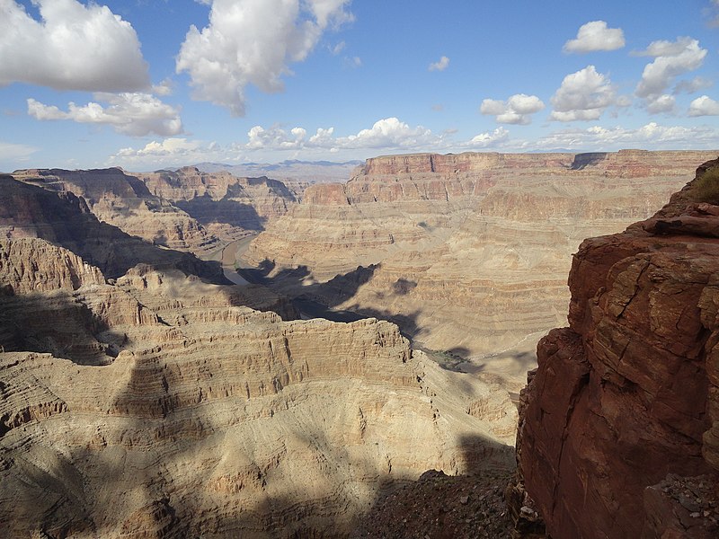 File:Colorado River, AZ, USA (9534008645).jpg