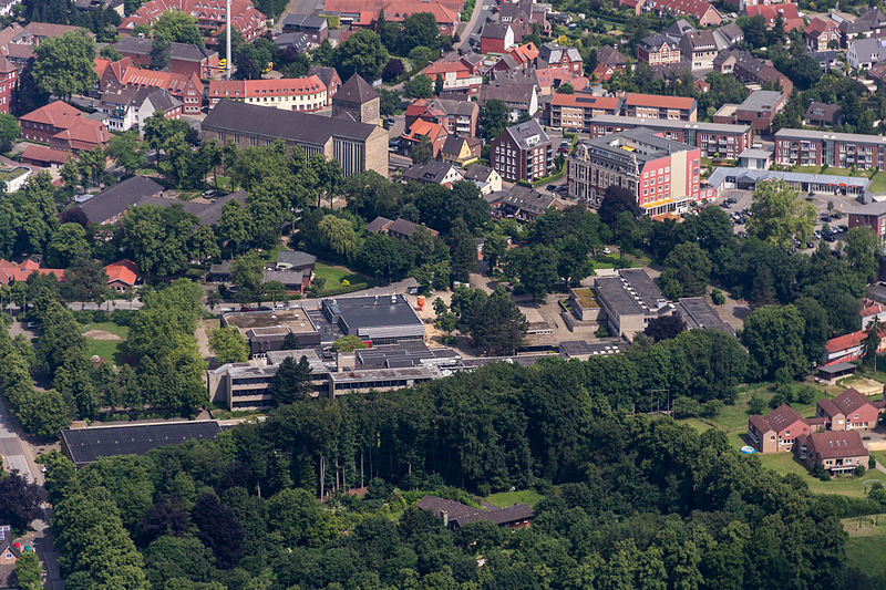 File:Dülmen, Clemens-Brentano-Gymnasium -- 2014 -- 8015.jpg