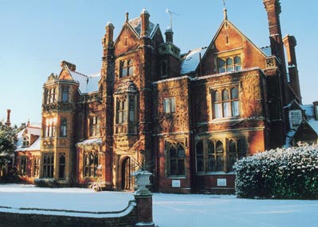 Dalewood House in winter
