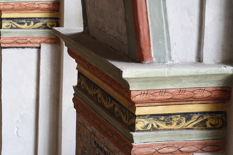 File:Detail of column in synagogue in Třebíč, Třebíč District.jpg