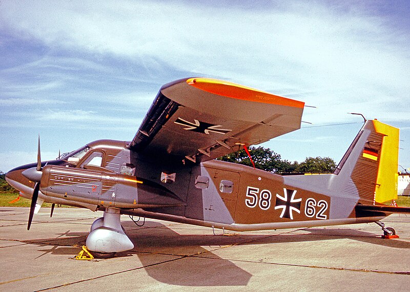 File:Dornier Do28D-2 5862 JBG36 GC 07.07.73 edited-2.jpg