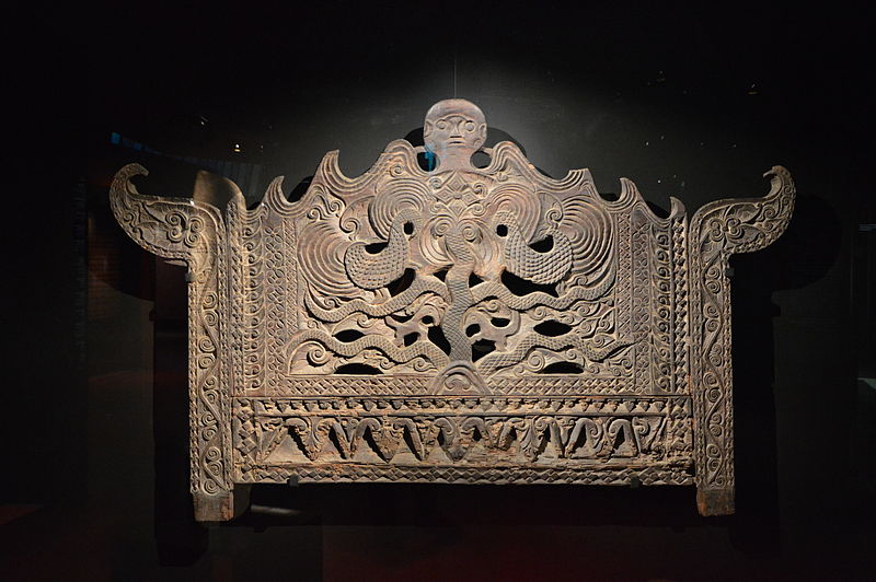 File:Dossier sesako, Musée du quai Branly.jpg