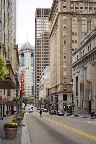 <span class="mw-page-title-main">Fifth Avenue (Pittsburgh)</span>