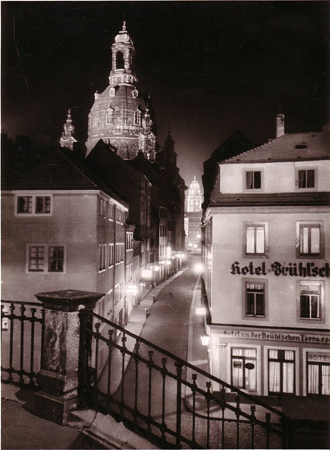 Münzgasse und Frauenkirche um 1940