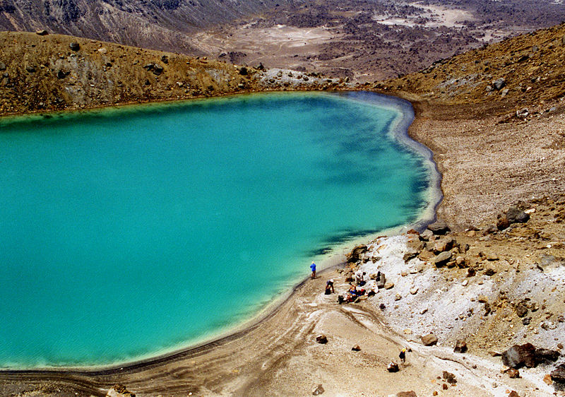 File:Emerald Lakes 45.jpg