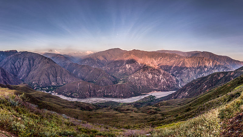 File:Ensamble panoramico de cañon de chicamocha.jpg