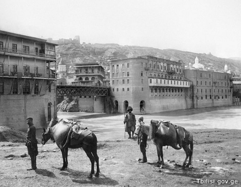 File:Ermakov. Tbilisi. 835190.jpg