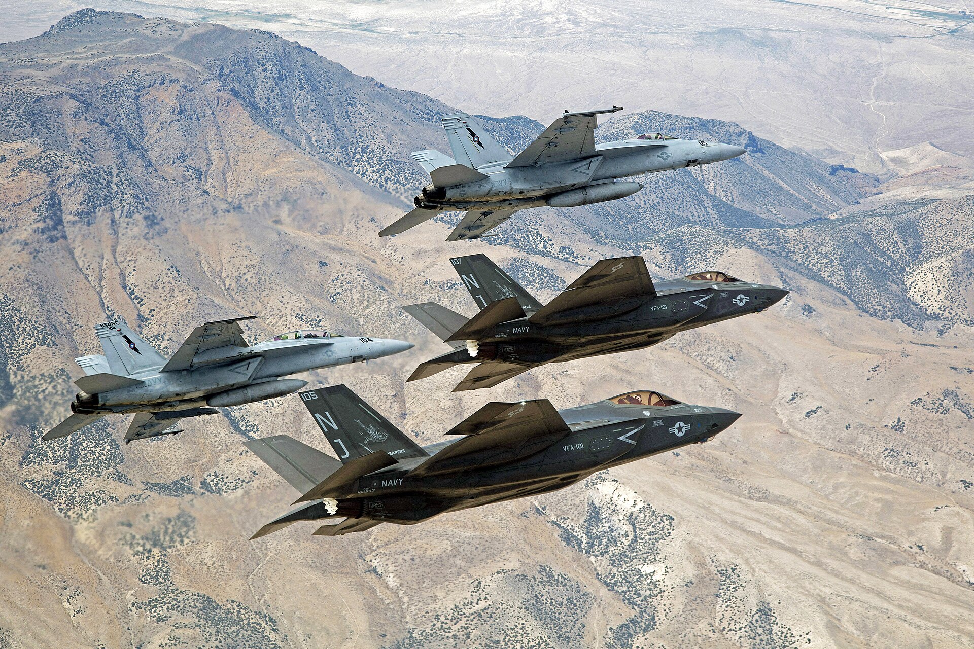 1920px-F-35C_NAS_Fallon.jpg