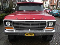 Ford Bronco Ranger (vista lateral diagonal)