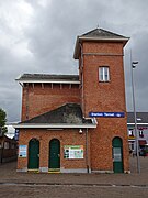 Ternat istasyonu - kule ve tuvaletler - 2019-08-19.jpg