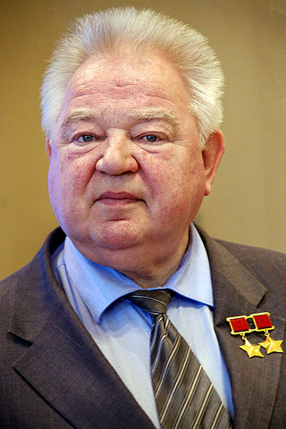 <span class="mw-page-title-main">Georgy Grechko</span> Soviet cosmonaut (1931–2017)