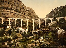 Gourdon, pont sur les Gorges de Loup, Grasse, France, ca. 1895.jpg