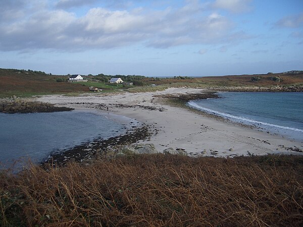 Sandbar between St Agnes and Gugh on the Isles of Scilly, off the coast of Cornwall, England, United Kingdom