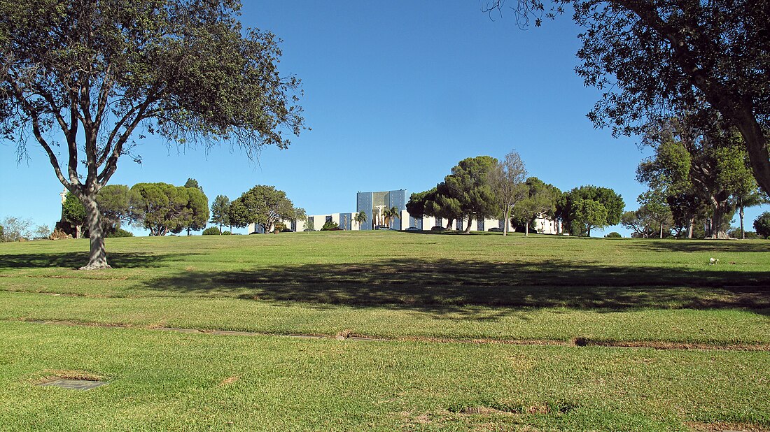 Holy Cross Cemetery (Culver City)