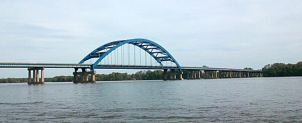 I-280 crosses the Mississippi River over the Baker Bridge.