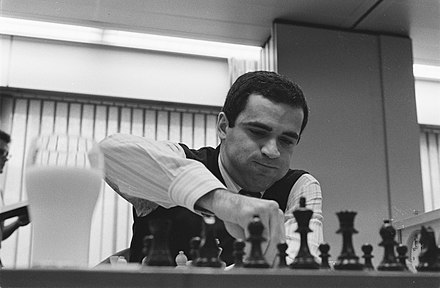 Каспаров экстремист. Kasparov Chess 1989. Каспаров 1993.