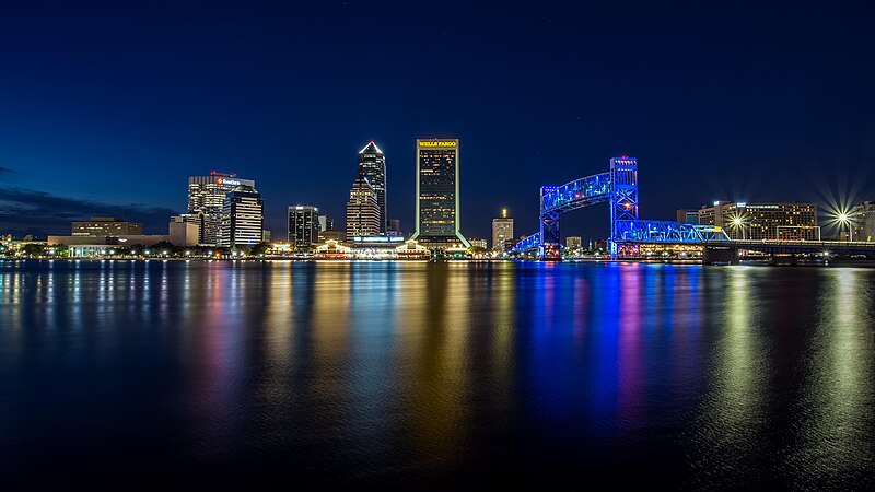 File:Jacksonville at Night (39527326802).jpg