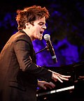 Gambar mini seharga Jamie Cullum