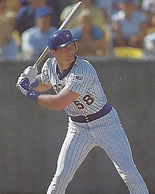 <span class="mw-page-title-main">Jim Paciorek</span> American baseball player (born 1960)