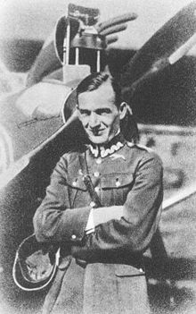 Józef Lewoniewski before PWS-52 aircraft