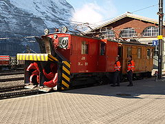 A snowblower at Kleine Scheidegg railway station