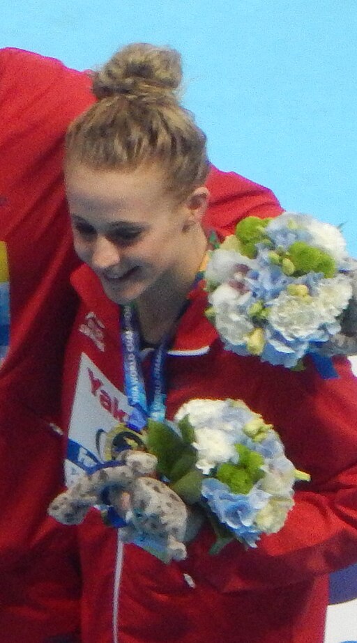 Kazan 2015 - UK wins gold and set WR at mixed medley relay (Siobhan-Marie O'Connor cropped)