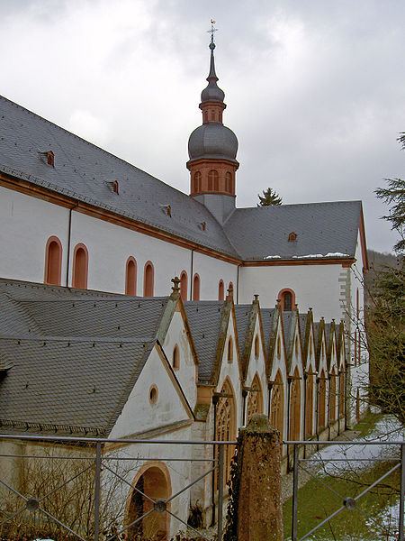 File:Kloster Eberbach Basilika.jpg